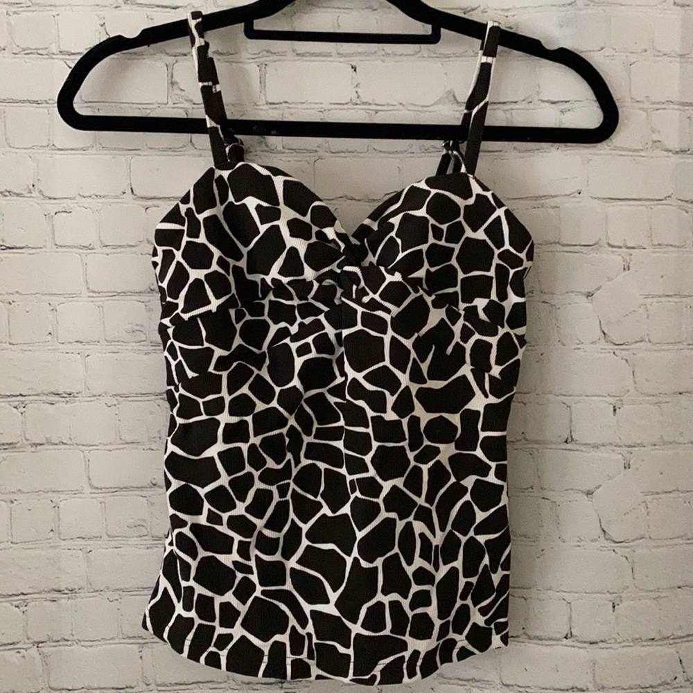 Lands End giraffe print tankini top